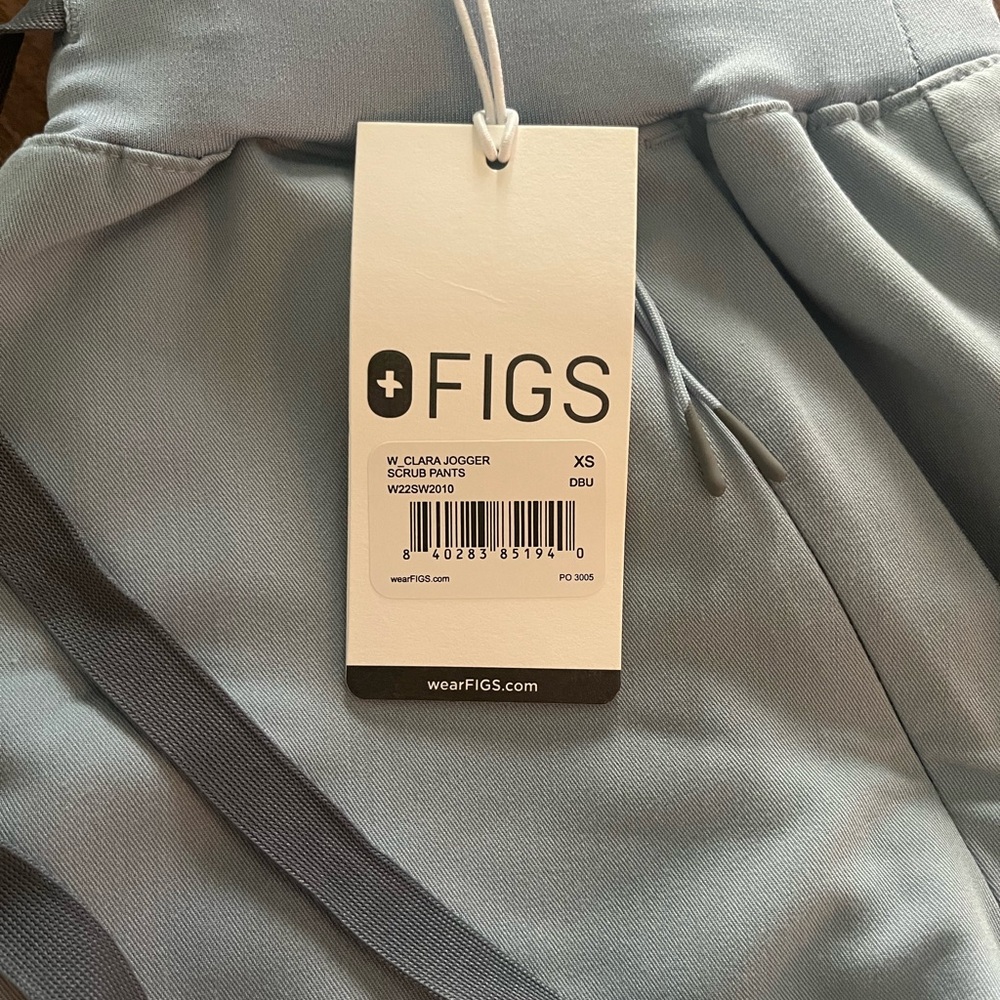 FIGS scrub set - Picture 4 of 5